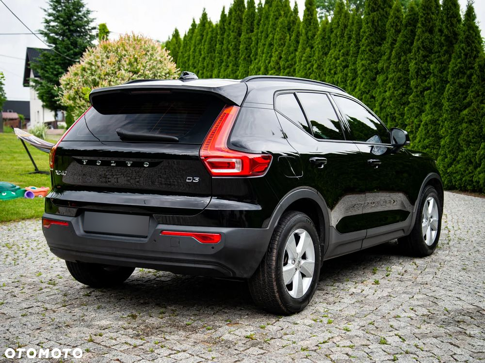 Volvo XC 40 D3 AWD Momentum - 24