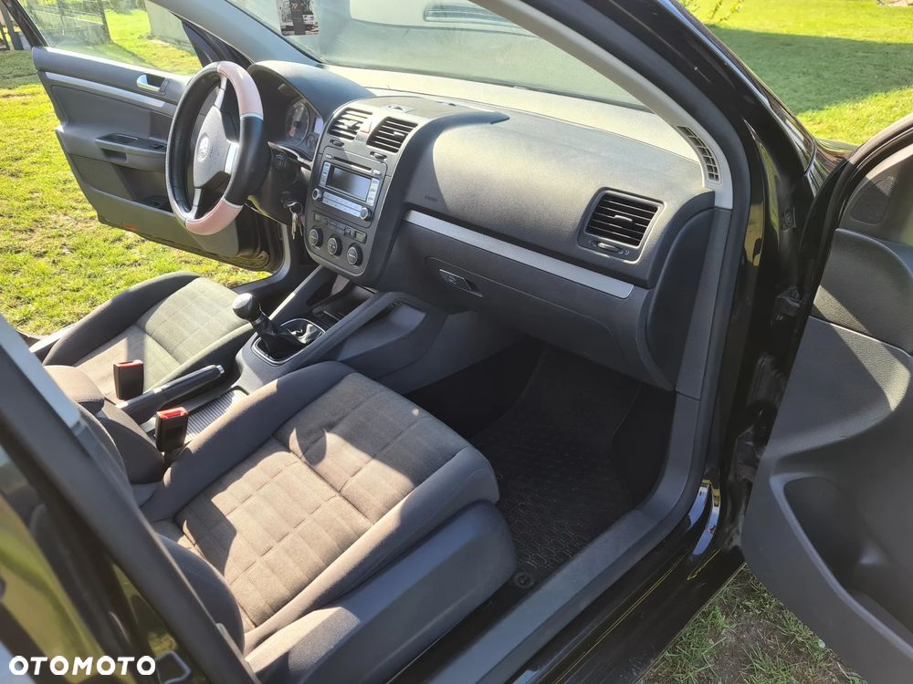 Volkswagen Golf - 14