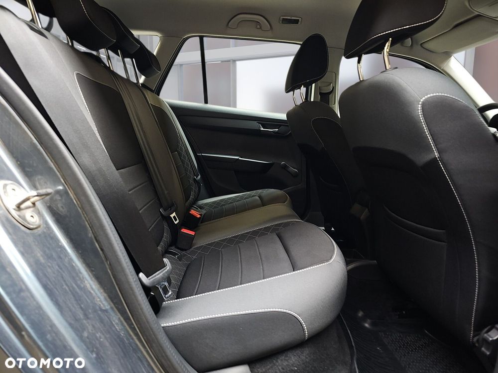 Skoda Fabia 1.0 TSI Ambition - 10