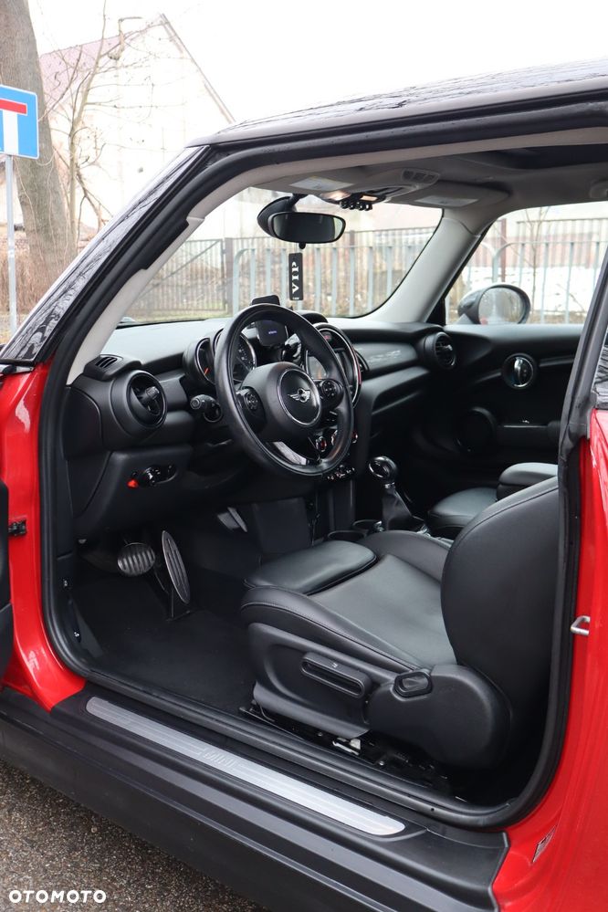 MINI Cooper Standard - 31