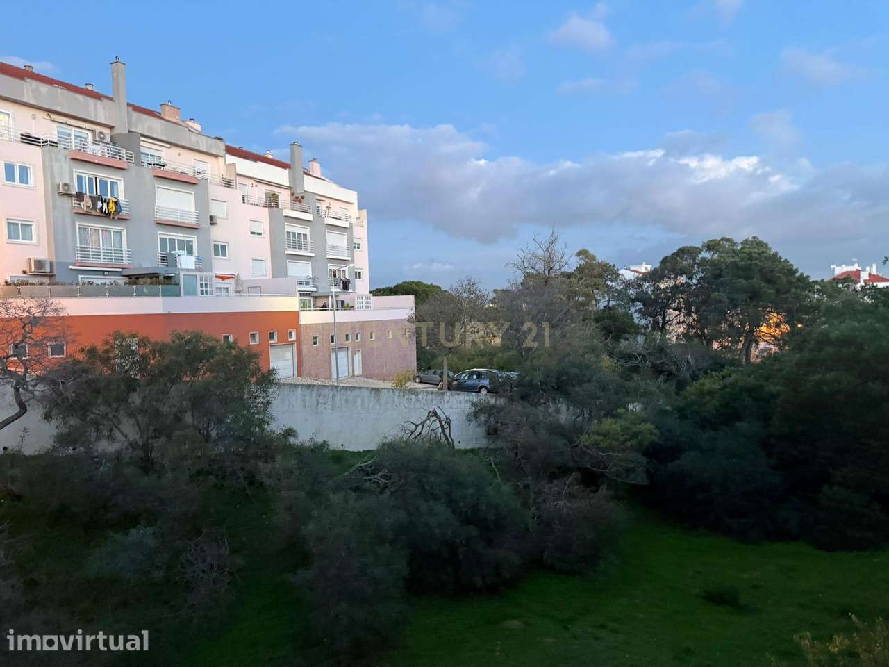 Arrendamento - Apartamento T2  na Charneca de Caparica, Almada - Grande imagem: 5/19
