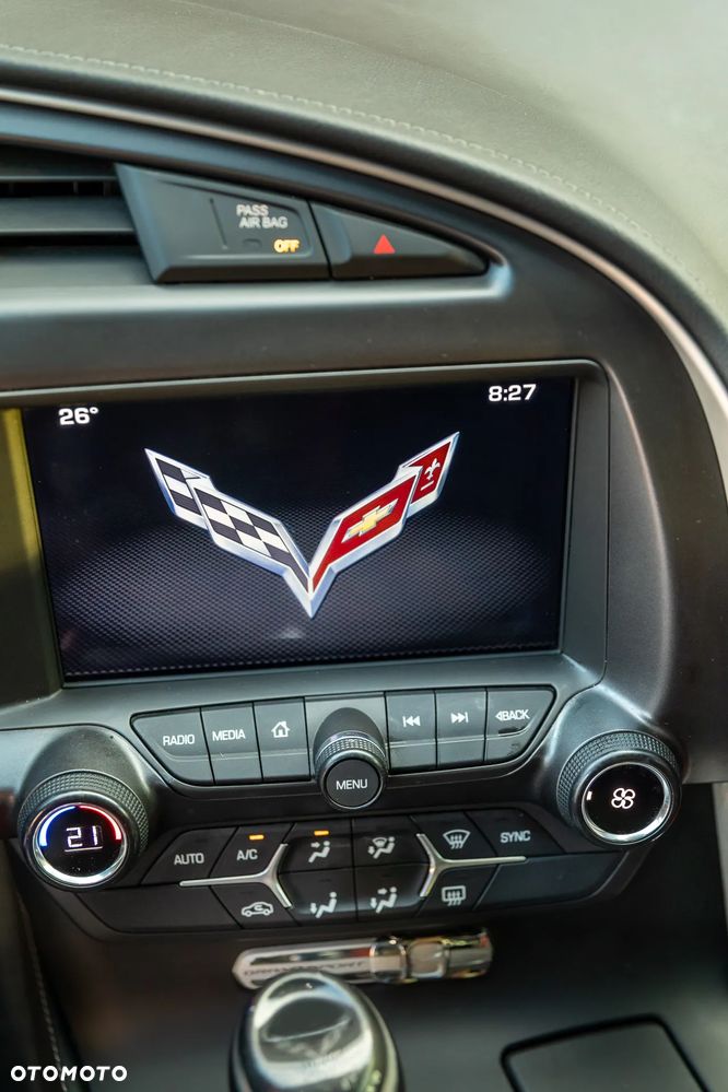 Chevrolet Corvette - 33
