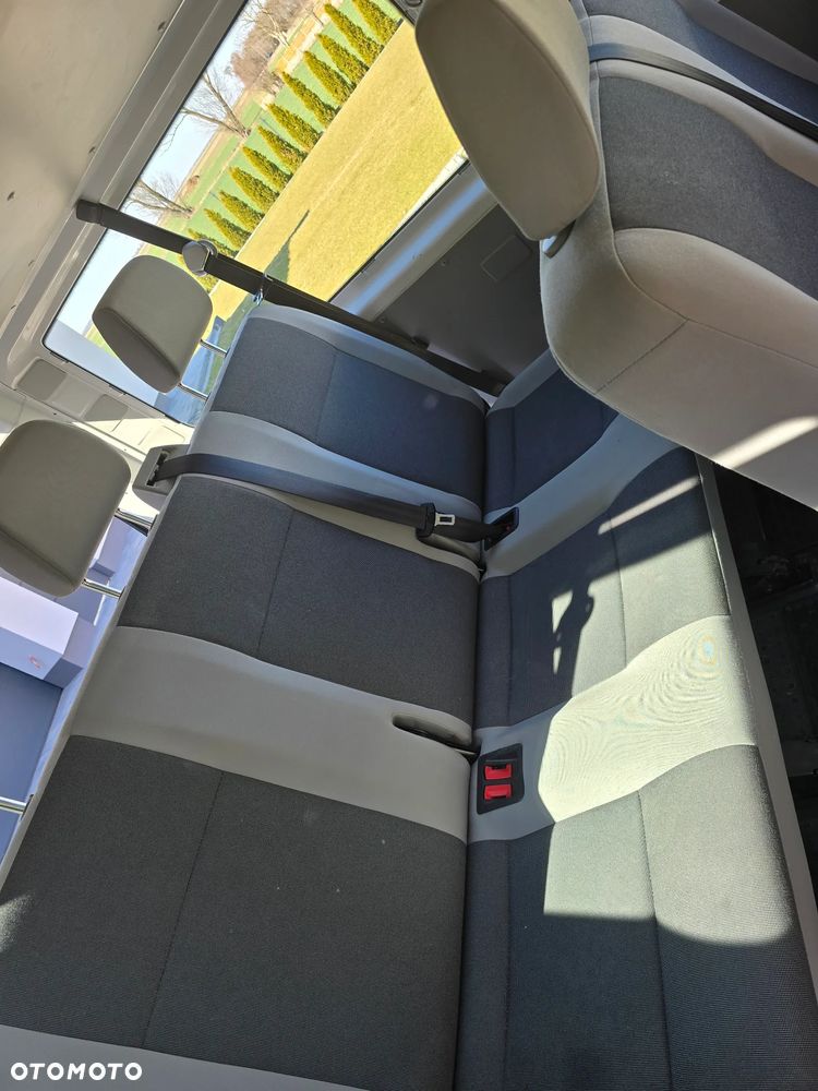 Volkswagen Transporter L2H2 - 13