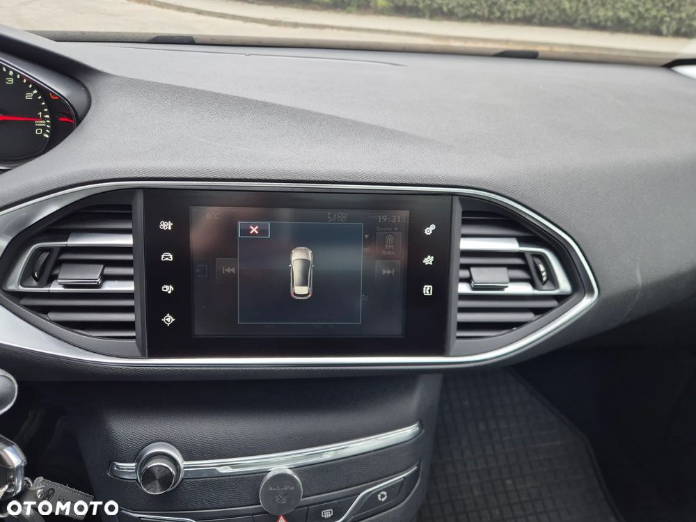 Peugeot 308 125 THP Active - 14