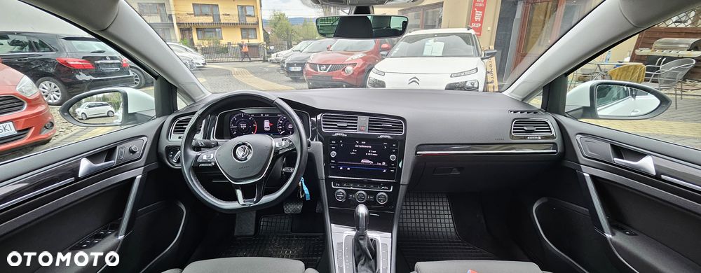 Volkswagen Golf Variant 2.0 TDI SCR DSG Active - 34