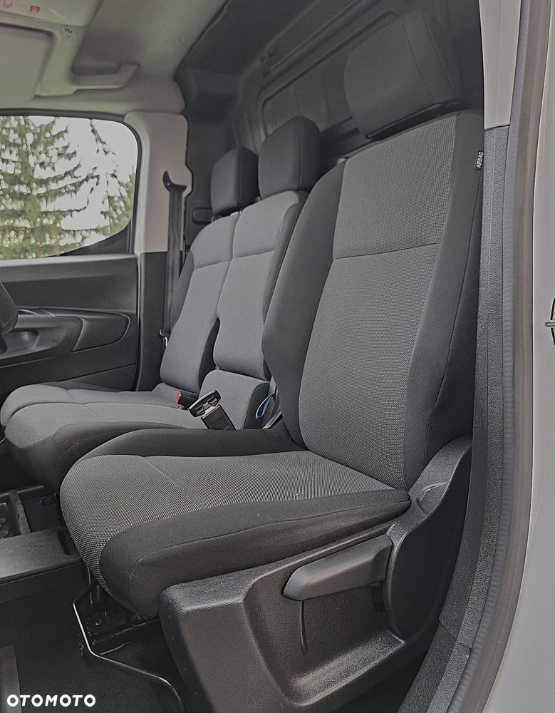 Citroën BERLINGO - 32