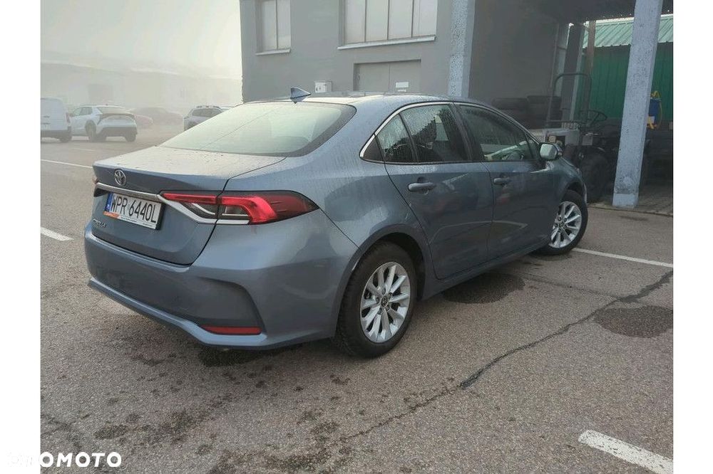 Toyota Corolla - 3