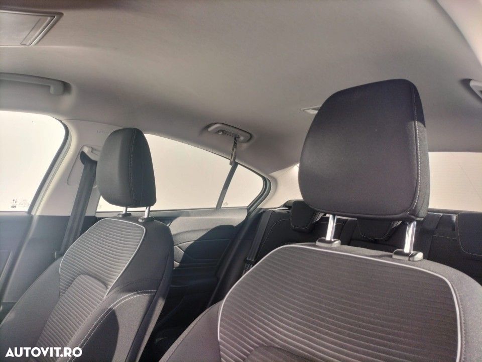 Ford Focus - 17