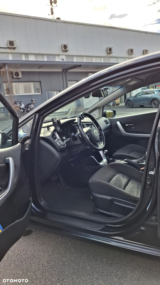 Kia Ceed 1.6 GDI L Business Line DCT - 16