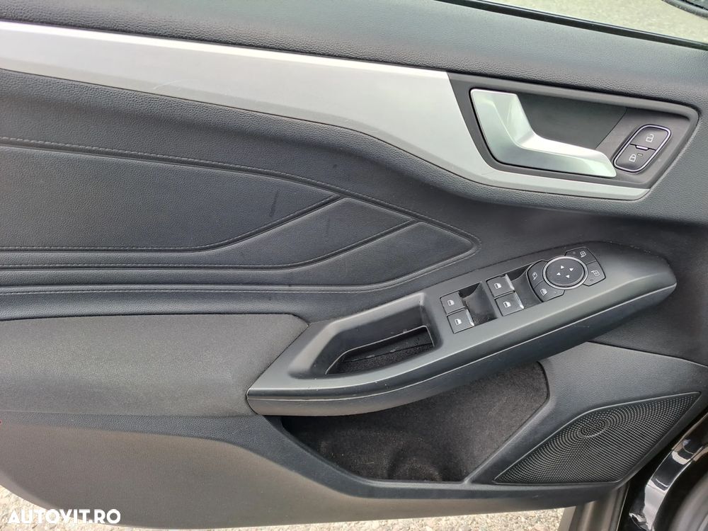 Ford Focus 1.5 EcoBlue Start-Stopp-System COOL&CONNECT - 16