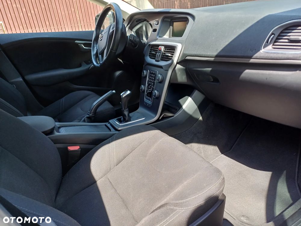 Volvo V40 D2 Drive-E Kinetic - 6