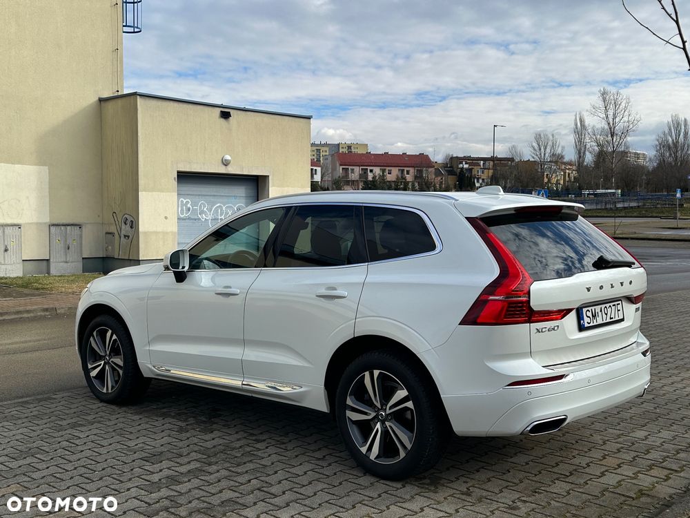 Volvo XC 60 D5 AWD Geartronic Inscription - 9