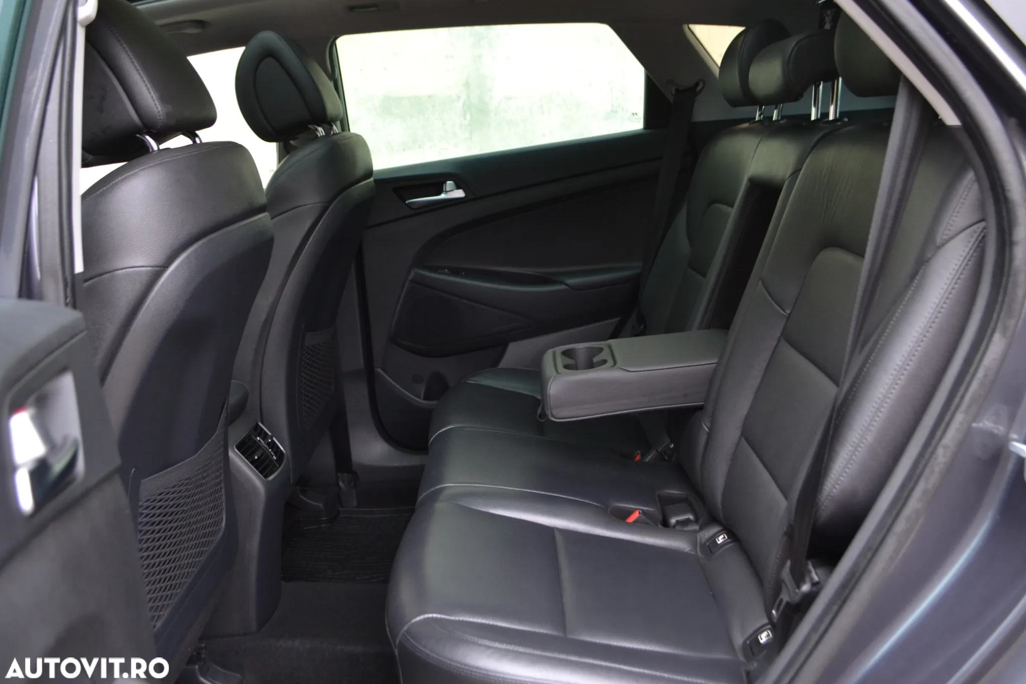 Hyundai Tucson 1.6 GDI 4WD DCT Premium - 8