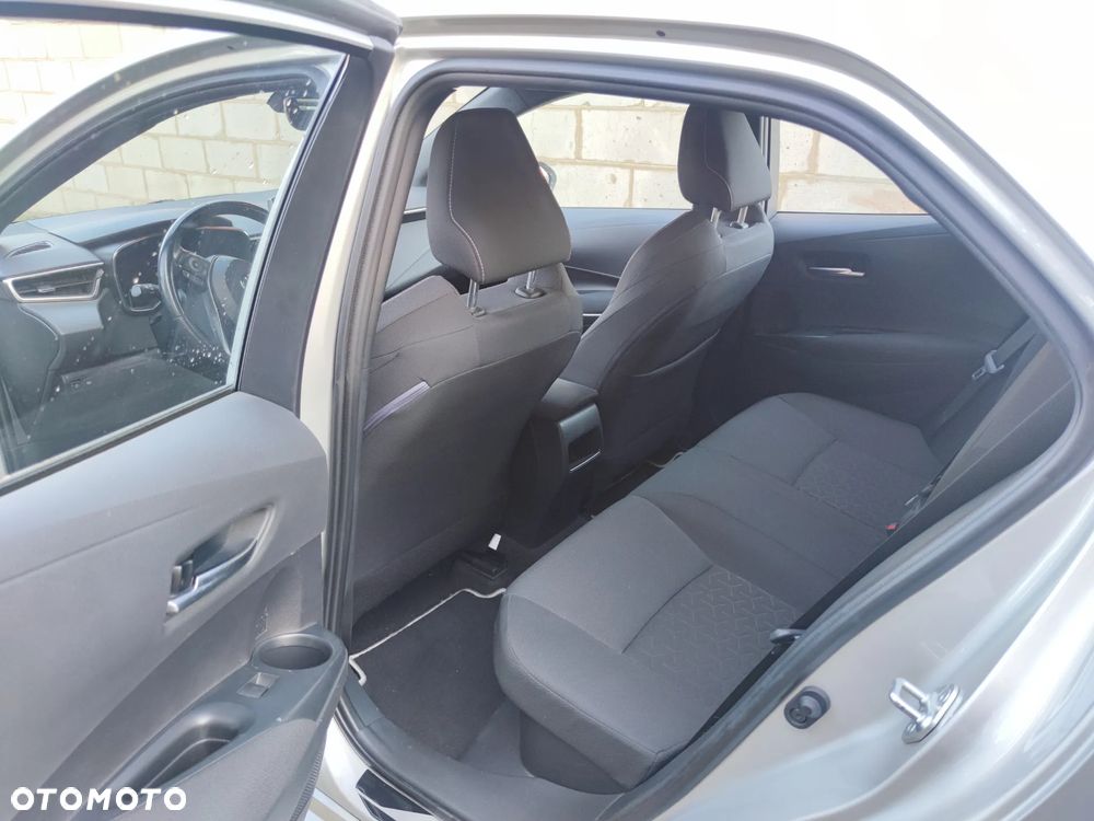 Toyota Corolla - 17