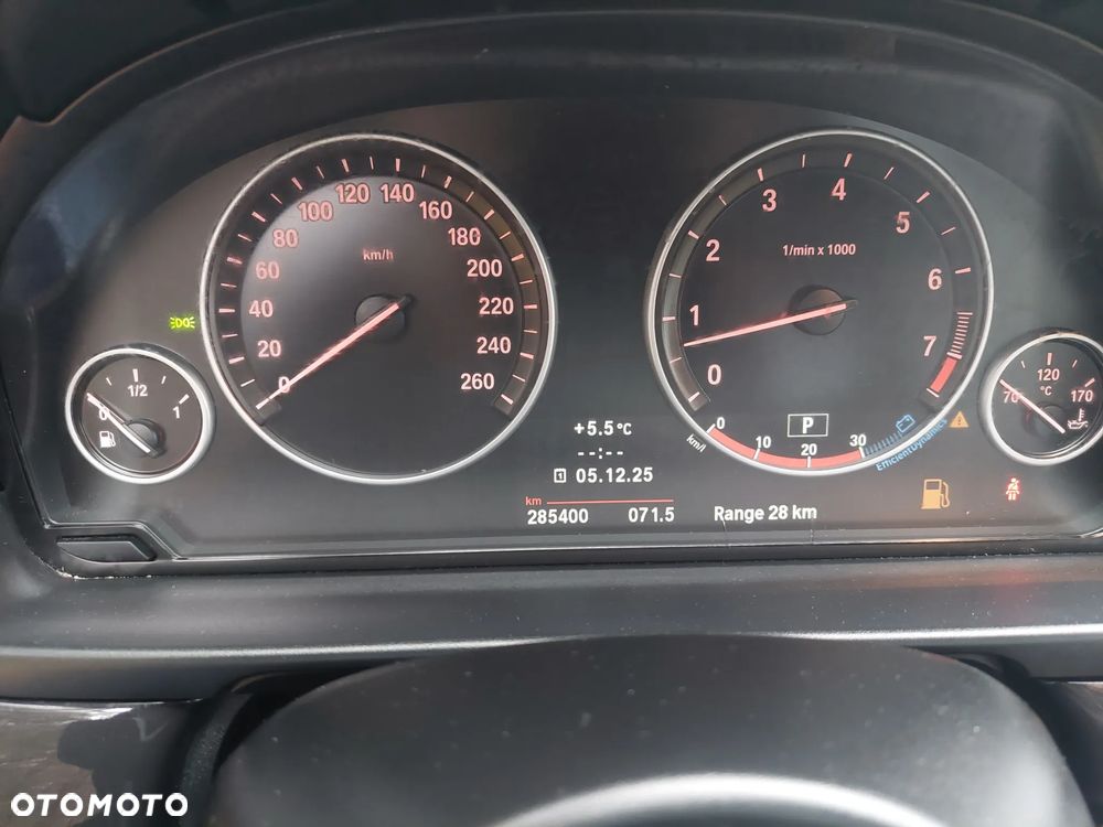 BMW Seria 5 528i Sport-Aut - 20