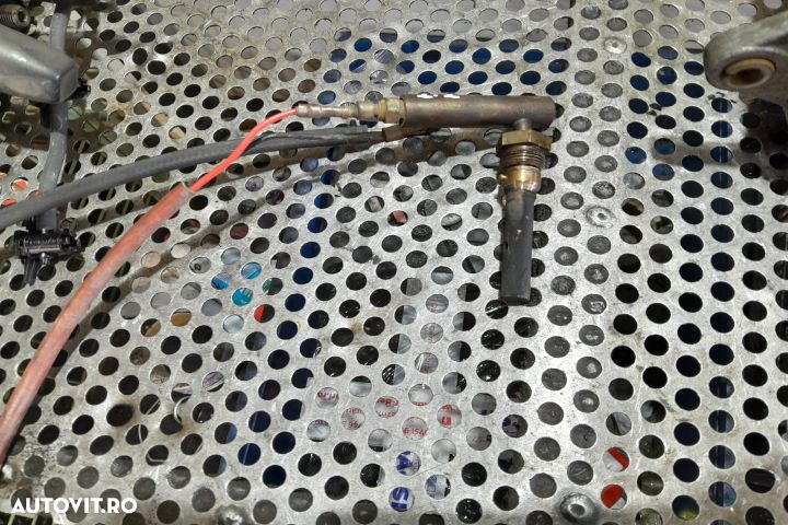 INJECTOR FITRU DE PARTICULE Ford Transit 3 [Facelift] [2006 - 2014] M - 2