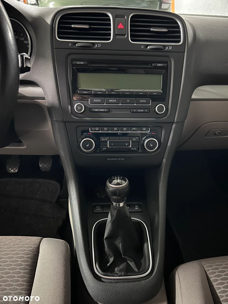 Volkswagen Golf 2.0 TDI Comfortline - 18