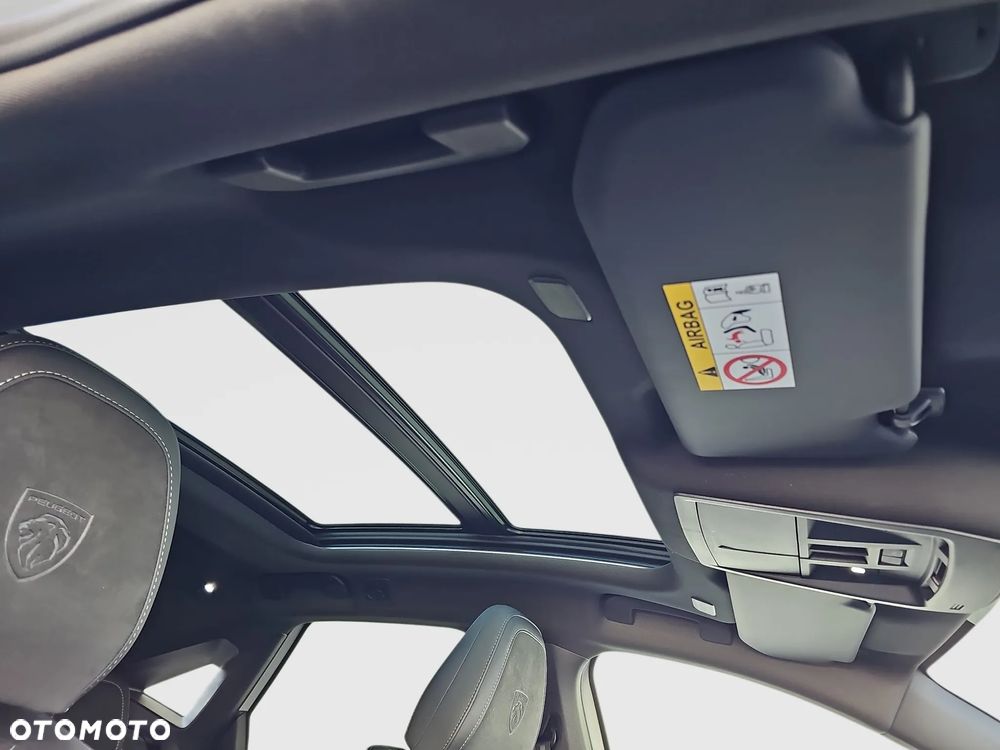 Peugeot 3008 1.2 PureTech mHEV GT S&S e-DCS6 - 28