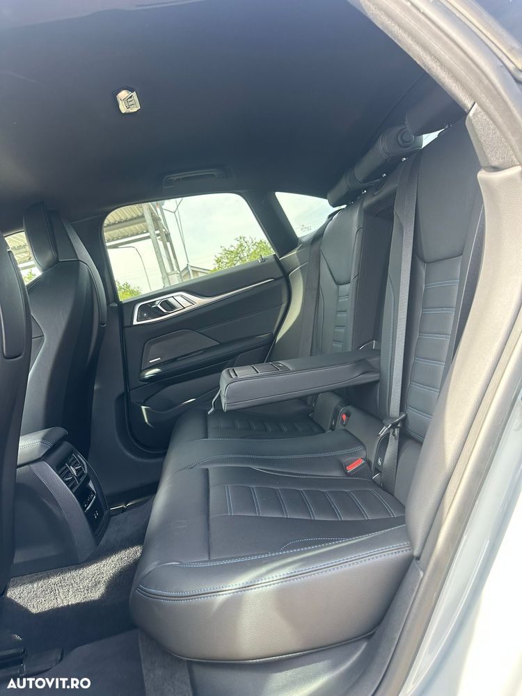 BMW i4 - 22
