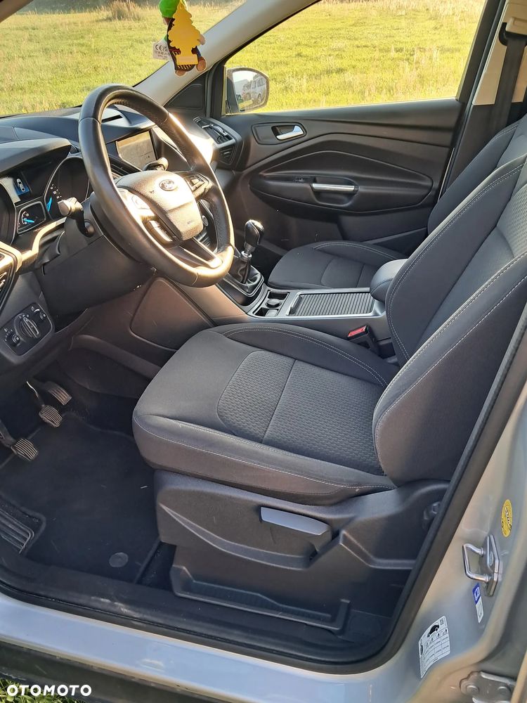 Ford Kuga 1.5 EcoBoost FWD Edition ASS MMT6 - 9