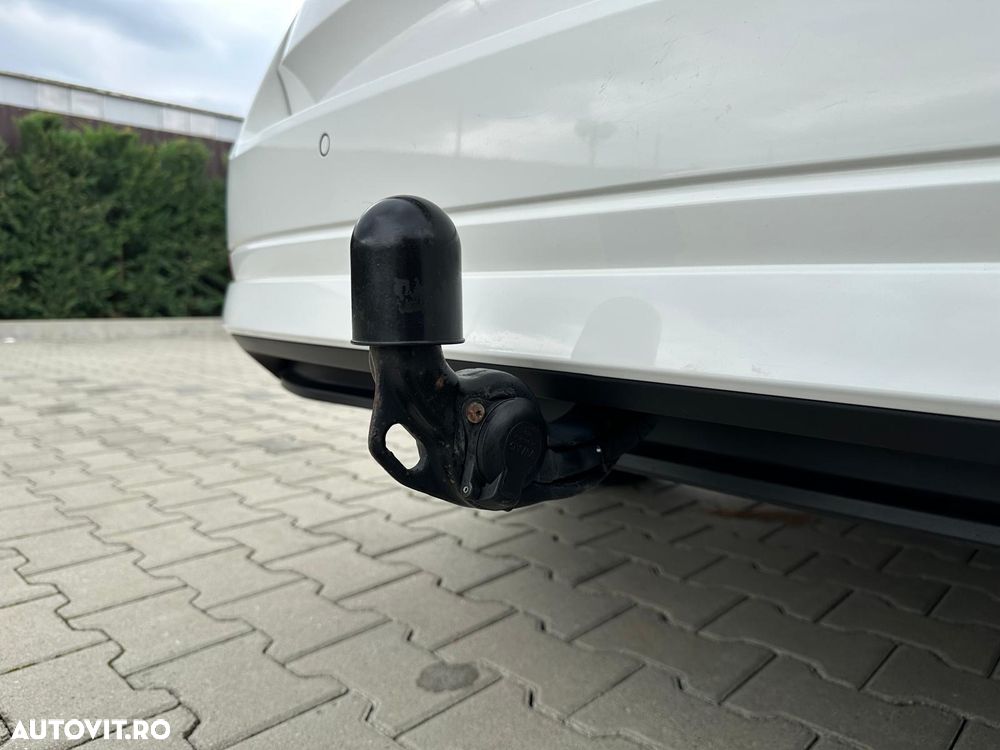 Skoda Octavia Combi 2.0 TDI DSG First Edition - 35