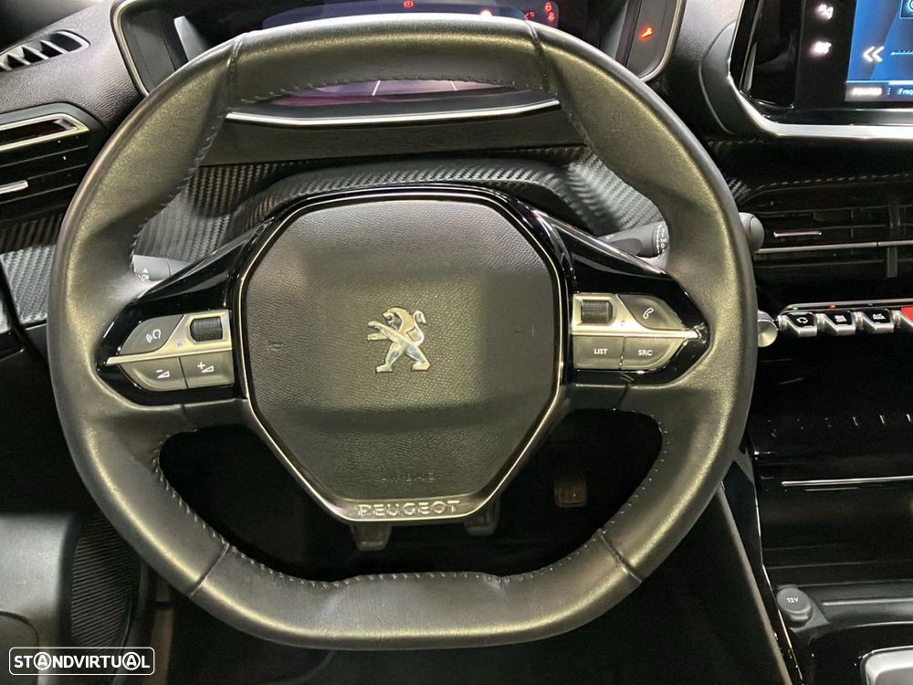 Peugeot 2008 - 13