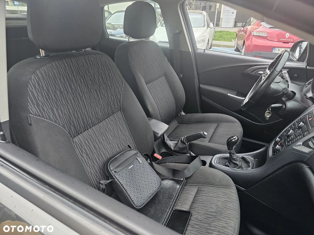 Opel Astra 1.7 CDTI Essentia - 18