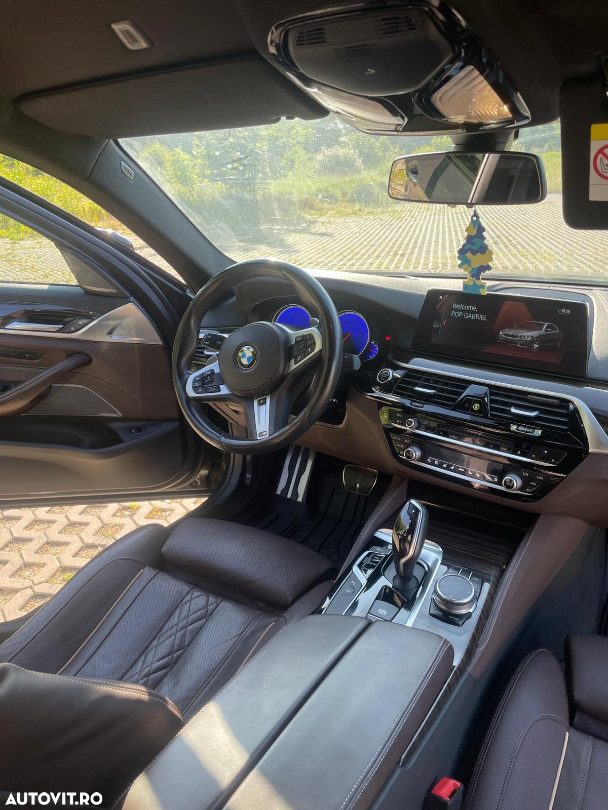 BMW Seria 5 530d xDrive AT - 9