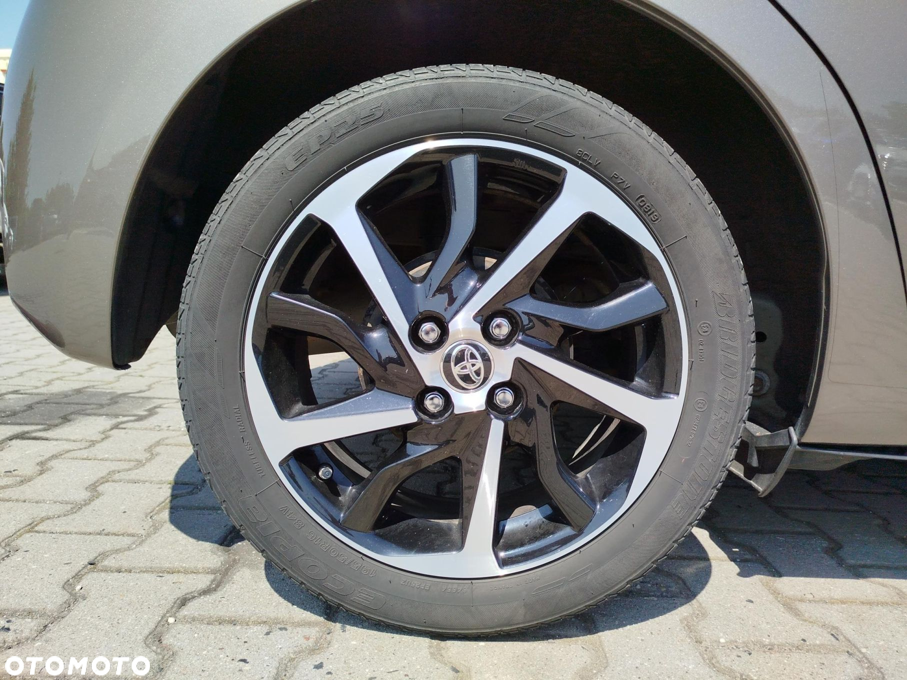 Toyota Yaris - 14