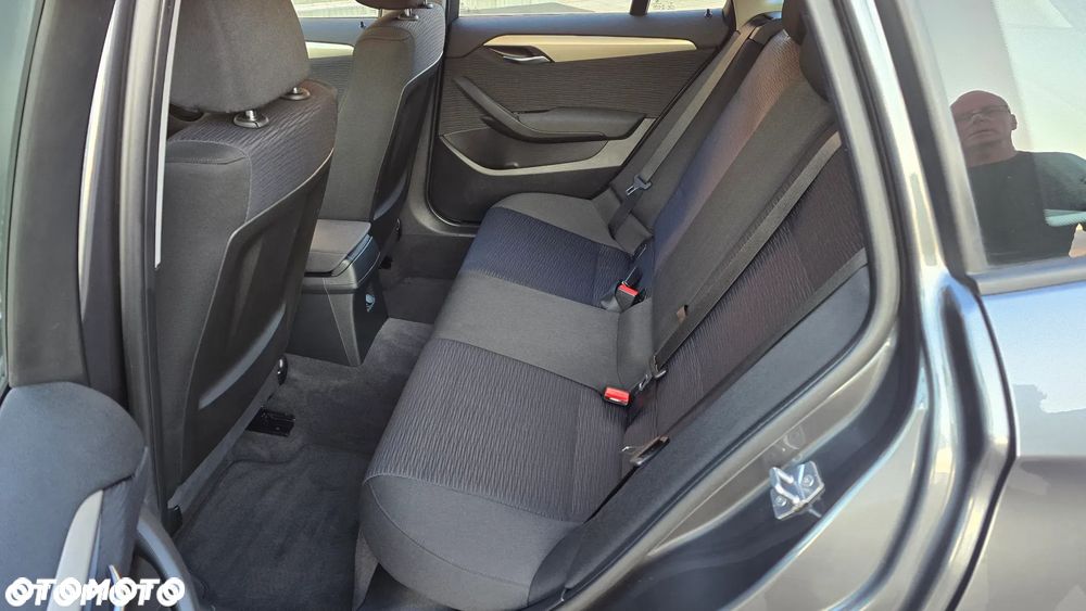 BMW X1 sDrive18i xLine - 25