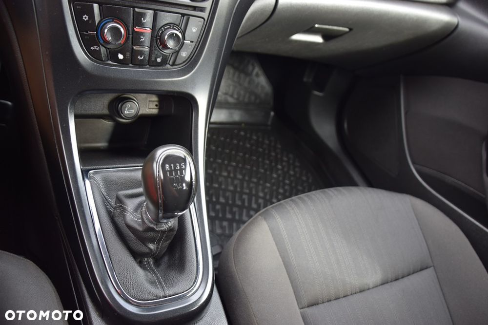 Opel Astra 1.4 ecoFLEX - 16