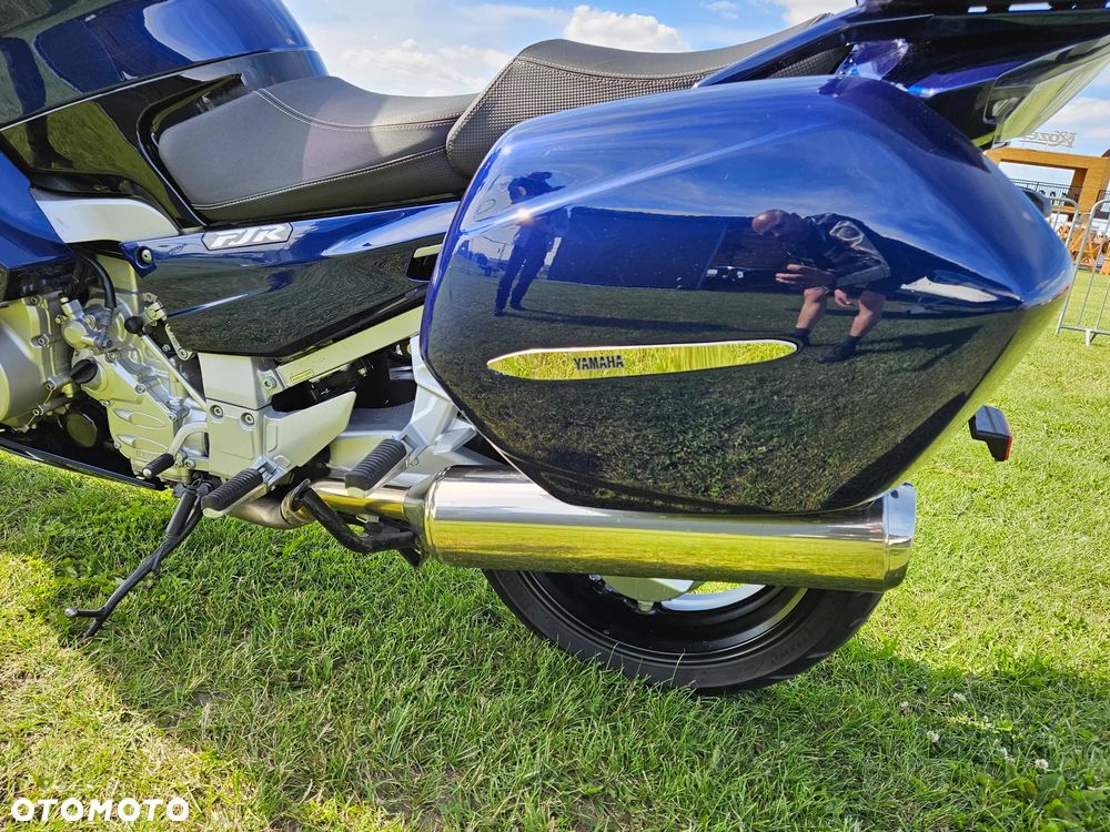 Yamaha FJR - 21