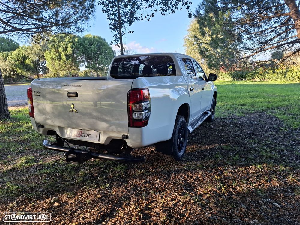 Mitsubishi L200 2.3 DI-D CD Invite 4WD - 13