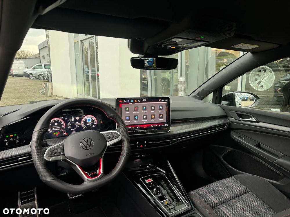 Volkswagen Golf - 12
