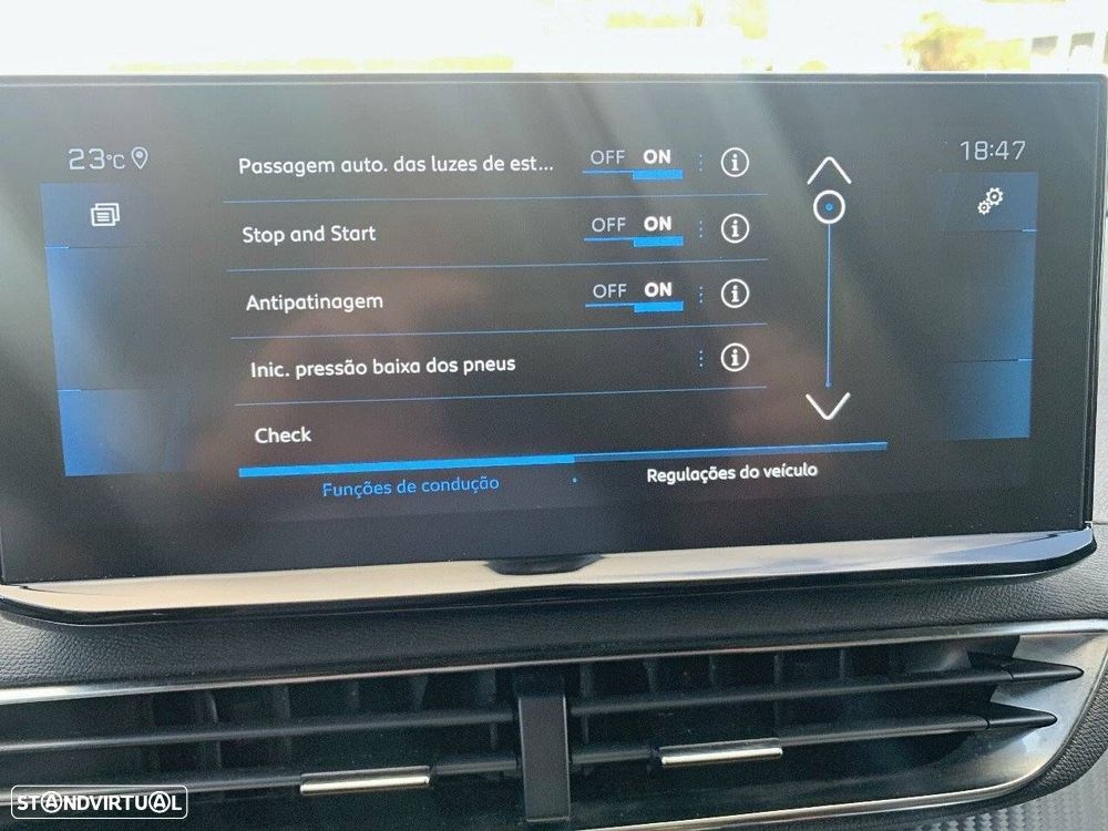 Peugeot 5008 1.2 PureTech Allure Pack EAT8 - 21