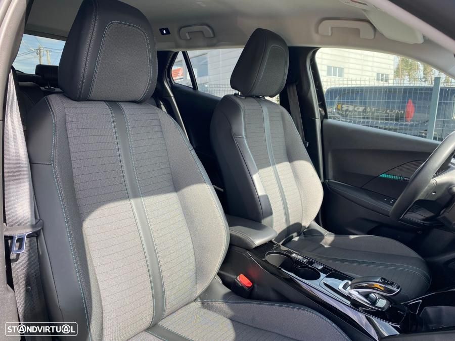 Peugeot e-2008 50 kWh SE Style - 9