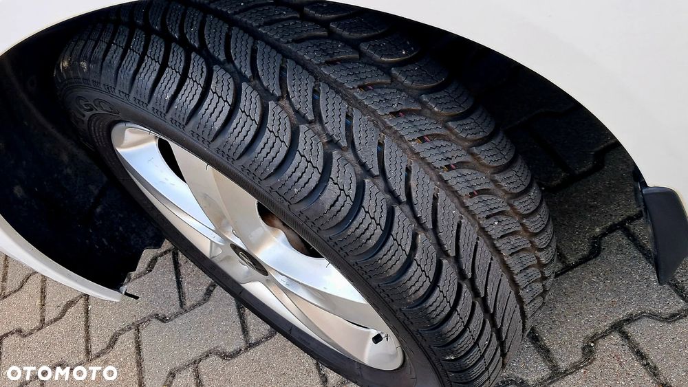 Hyundai ix20 1.4 blue Space+ - 12