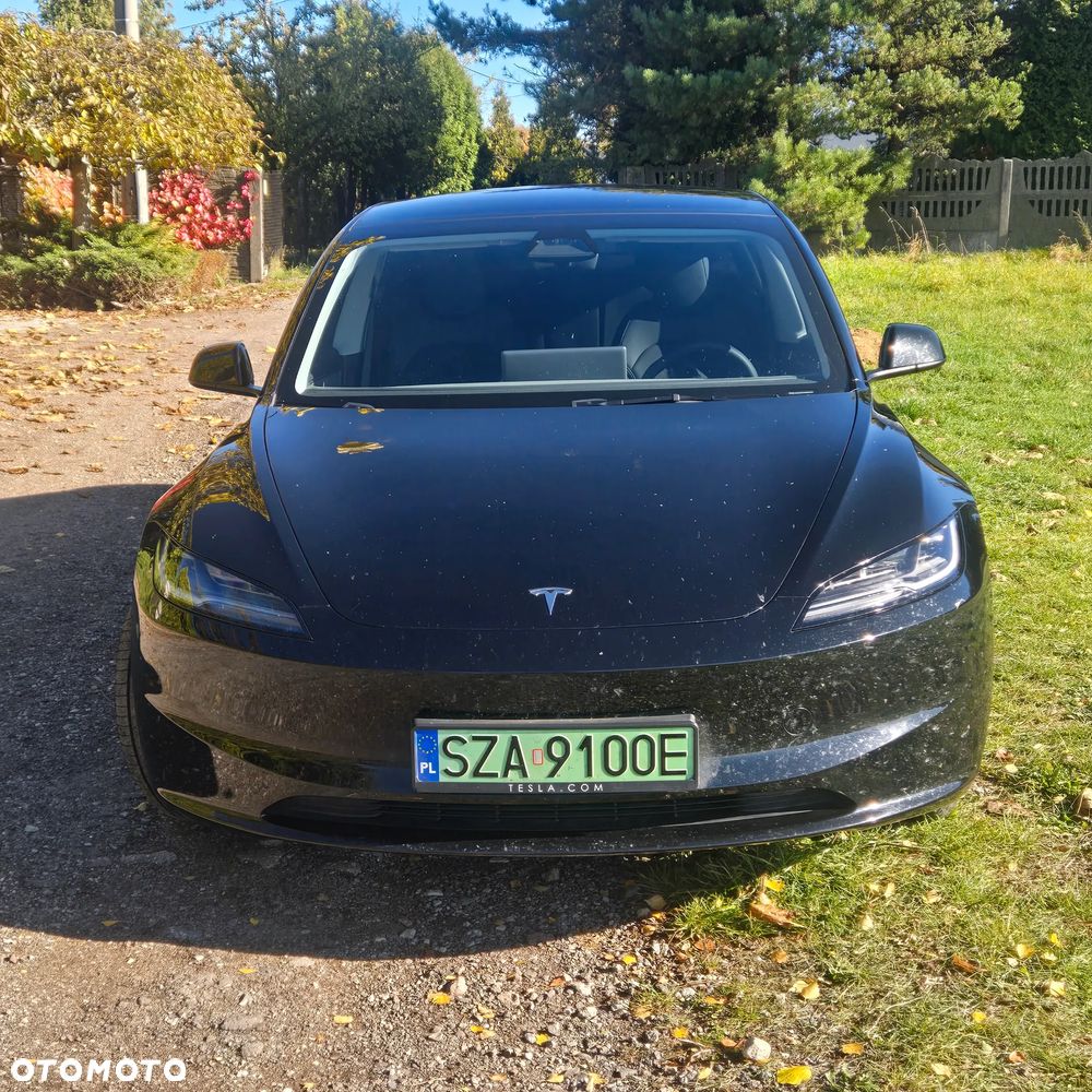 Tesla Model 3 2025 photo 4