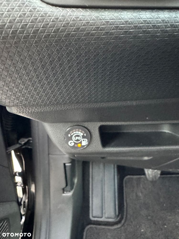 Renault Clio - 20