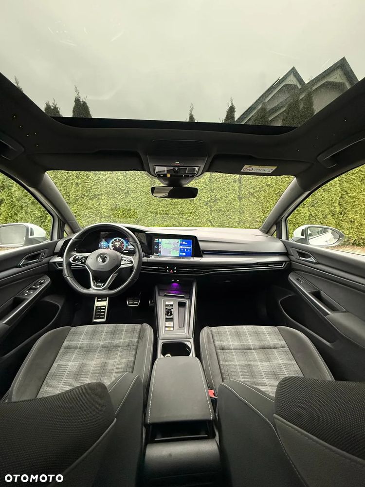 Volkswagen Golf - 11