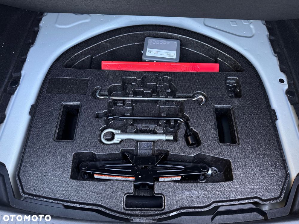 Toyota Corolla 1.8 Hybrid Style - 20