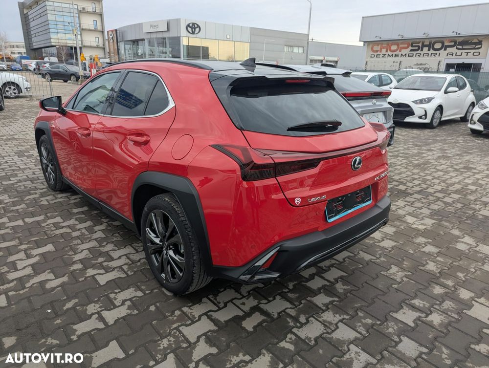 Lexus UX 250h (E-FOUR) F SPORT - 4
