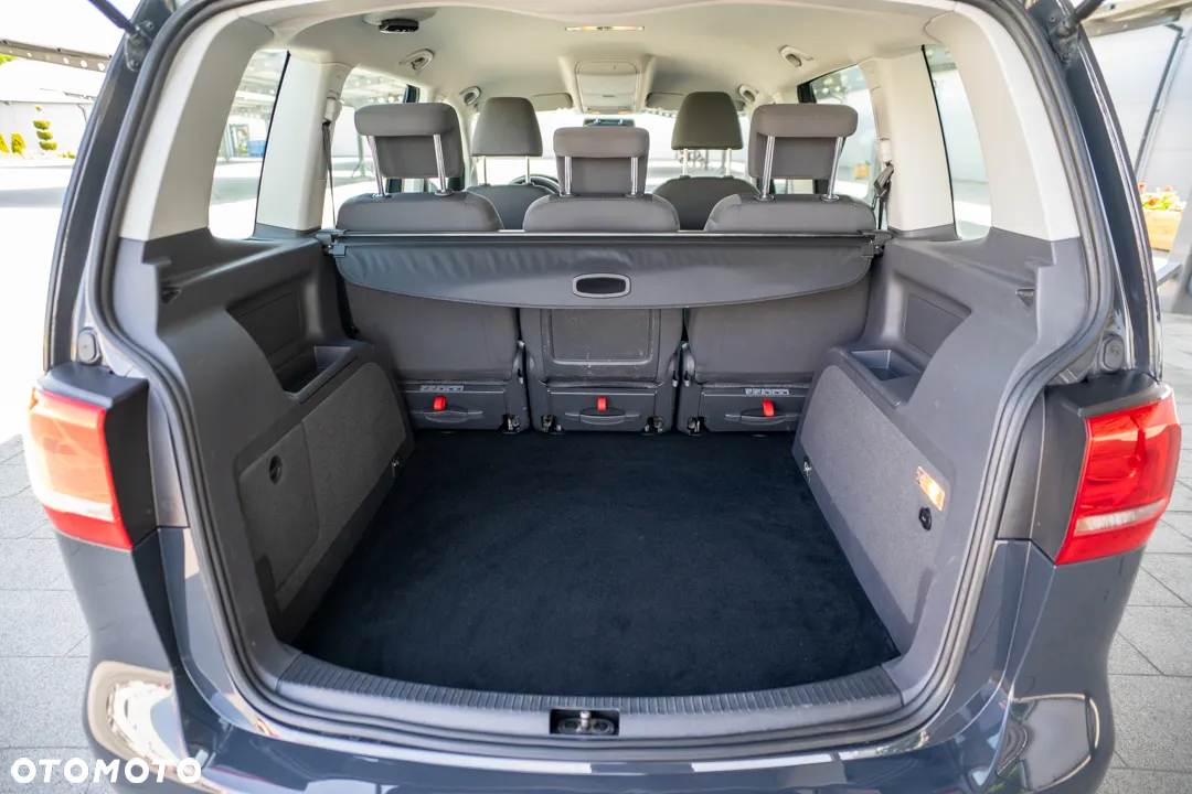 Volkswagen Touran 1.2 TSI BlueMot Trendline - 37