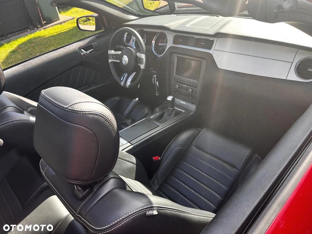 Ford Mustang 3.7 V6 Premium - 5