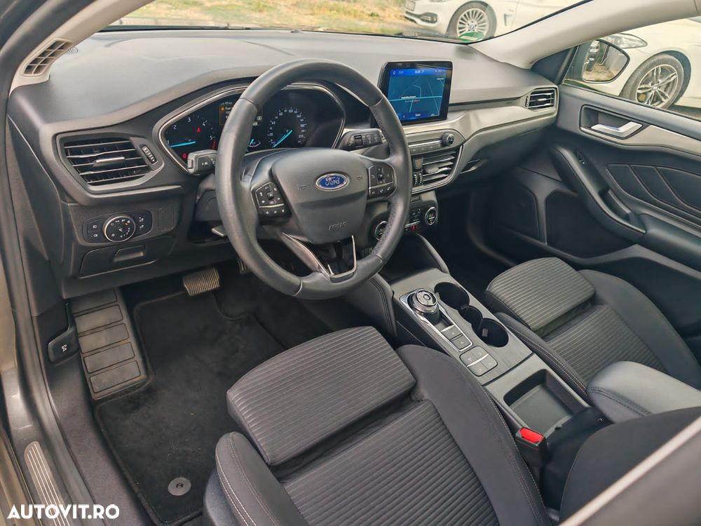 Ford Focus 1.5 EcoBlue Start-Stopp-System Aut. TITANIUM - 3