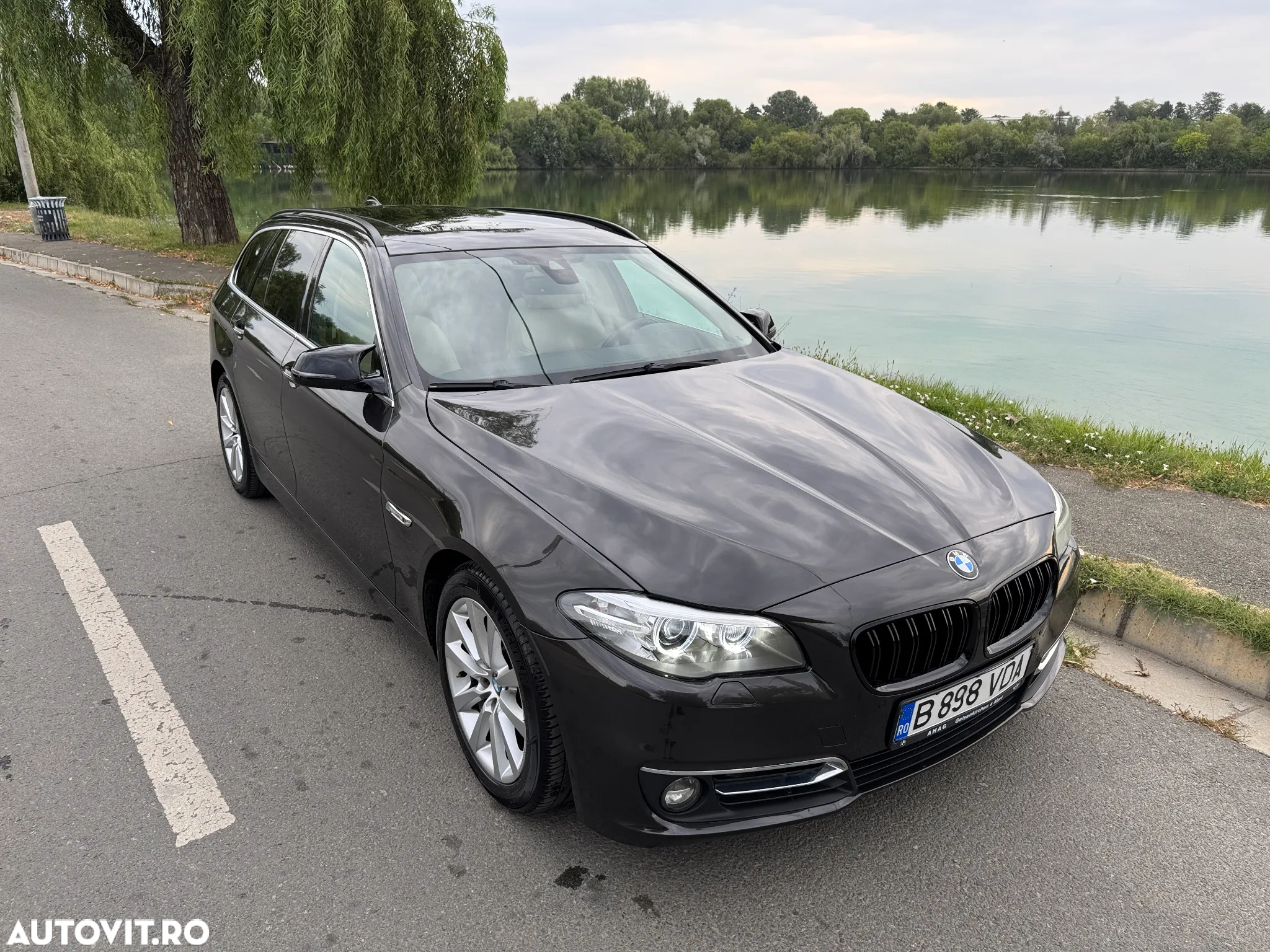 BMW Seria 5 520d xDrive - 26
