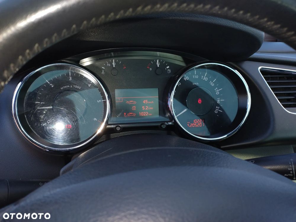 Peugeot 3008 1.6 HDi Active - 5
