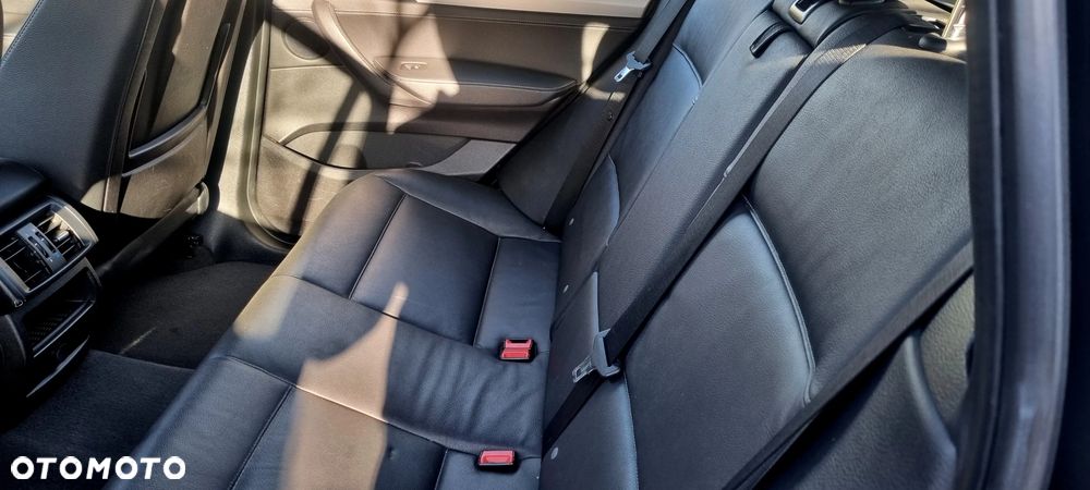 BMW X3 sDrive18d - 10