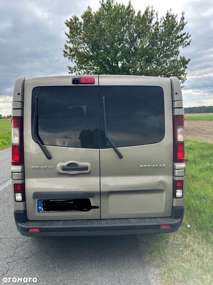 Renault Trafic Grand 1.6 dCi - 17