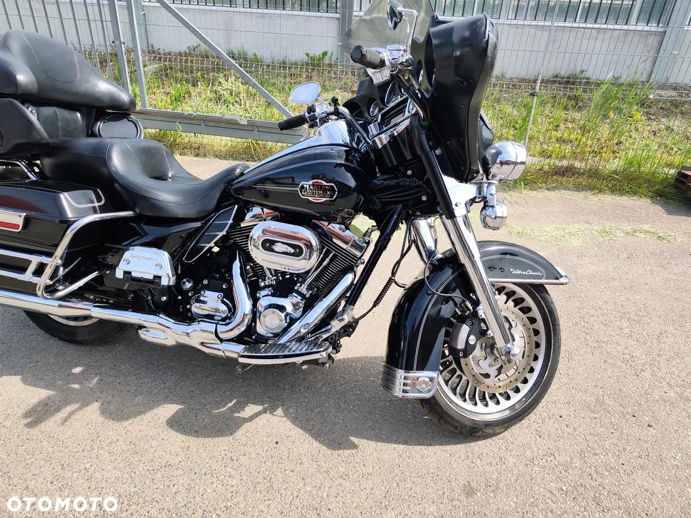 Harley-Davidson FLHTCU Ultra - 23